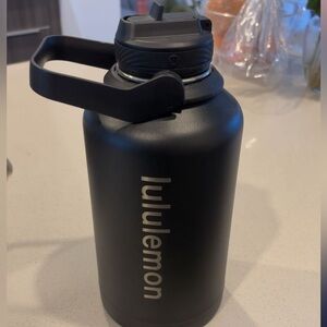 64 oz lululemon water bottle